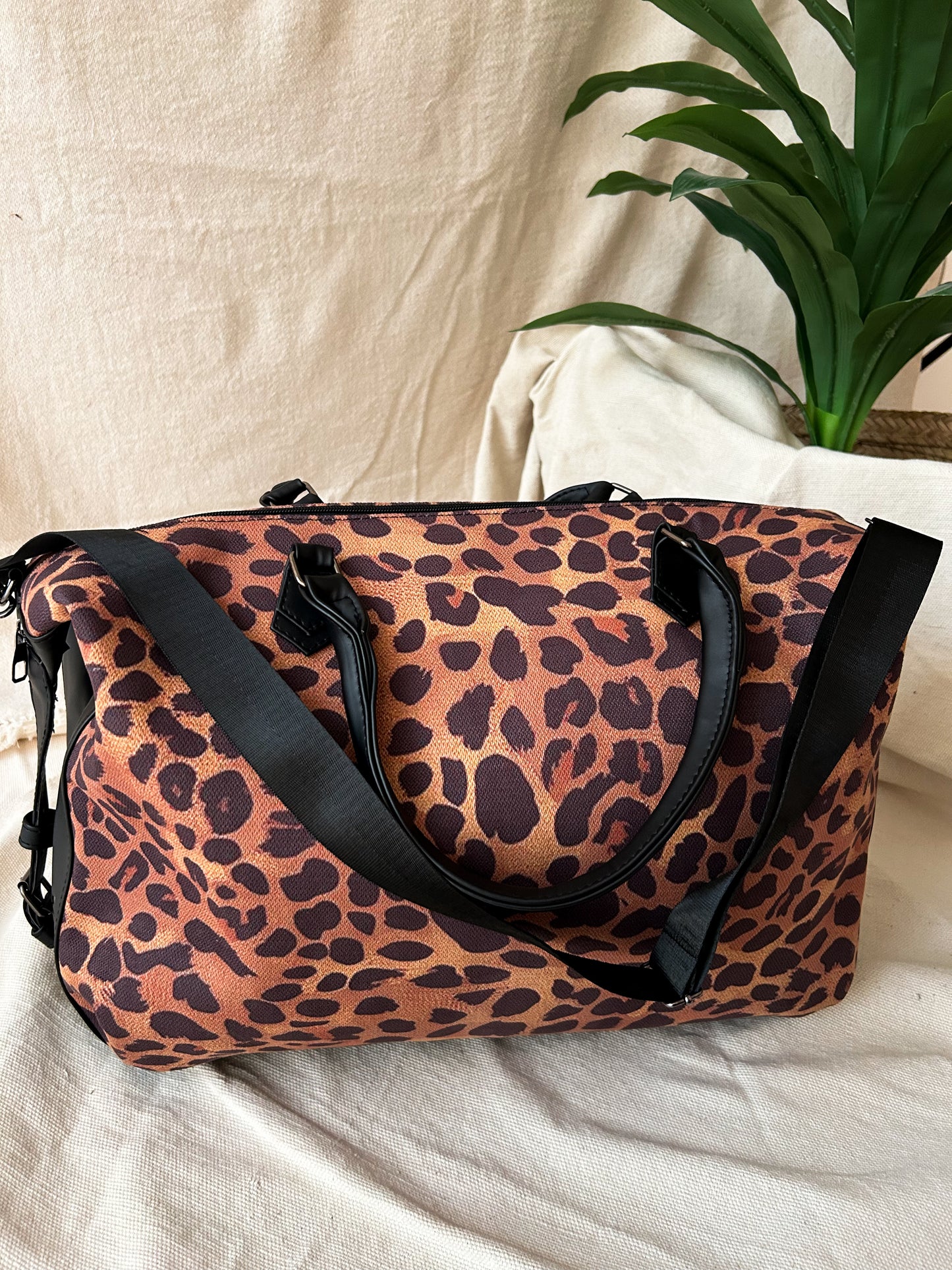Dark leopard Duffle Bag