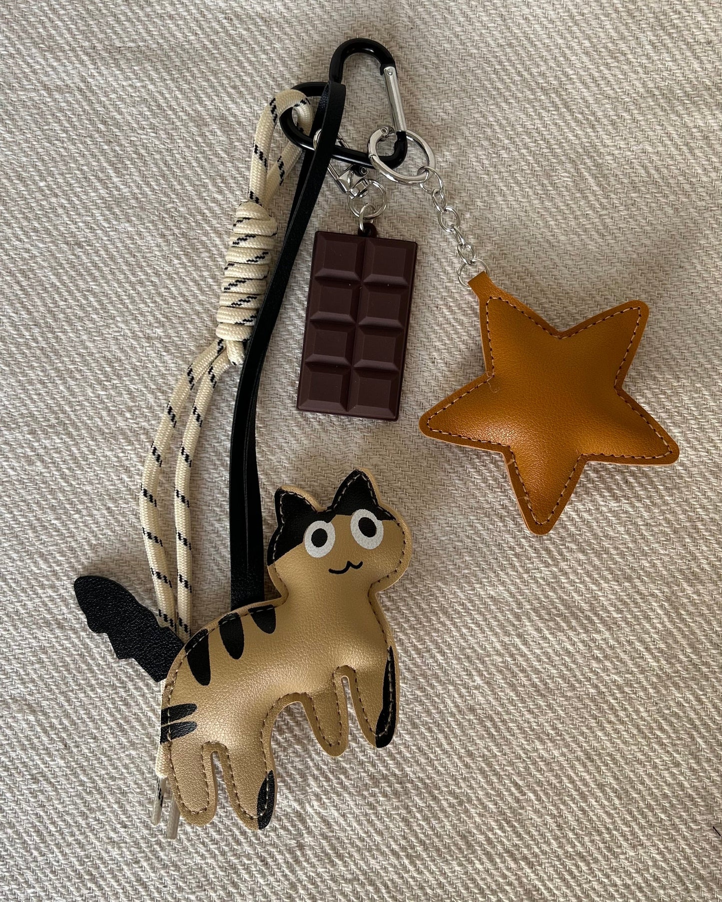 Latte Cat Charm
