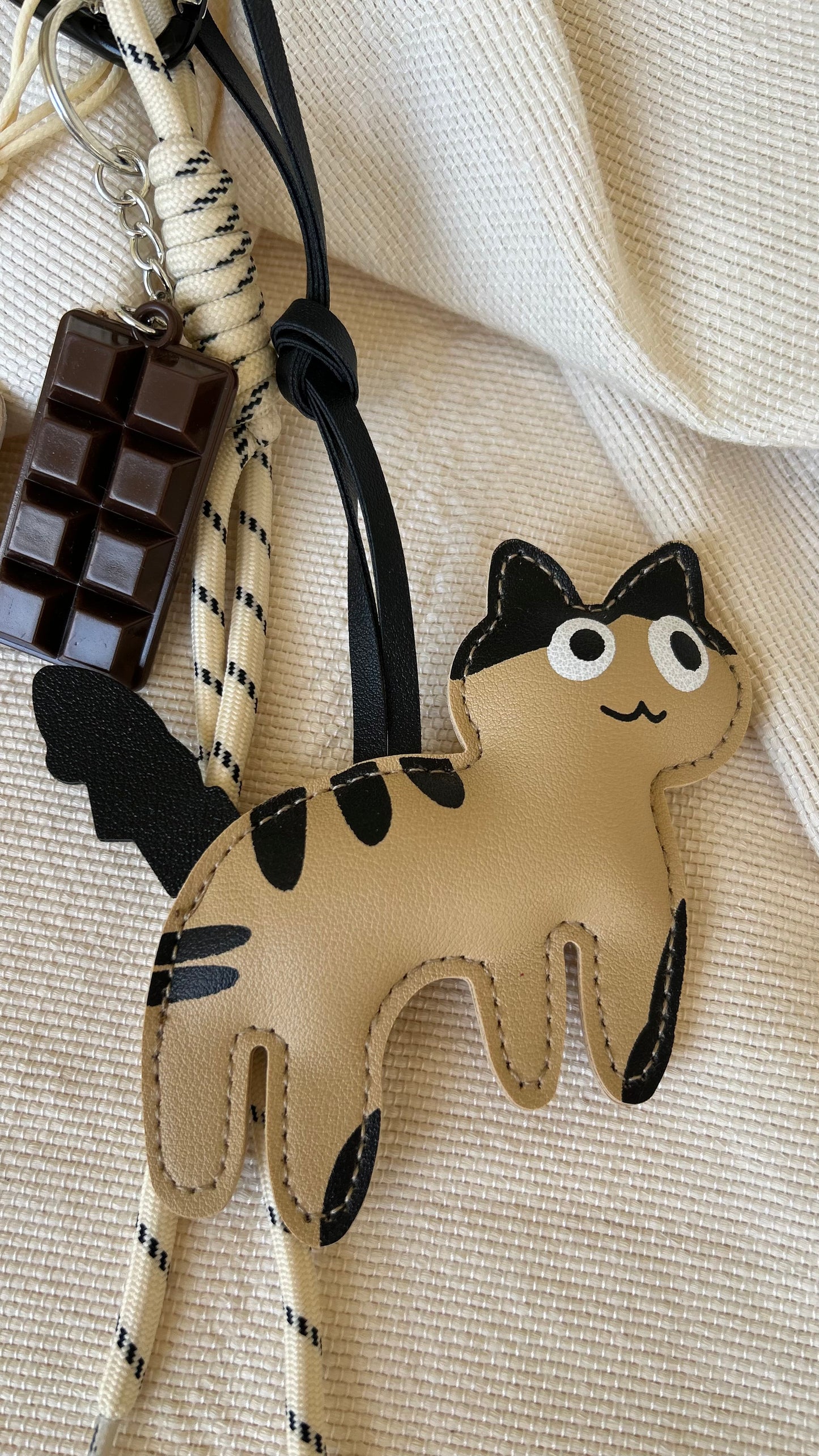 Latte Cat Charm