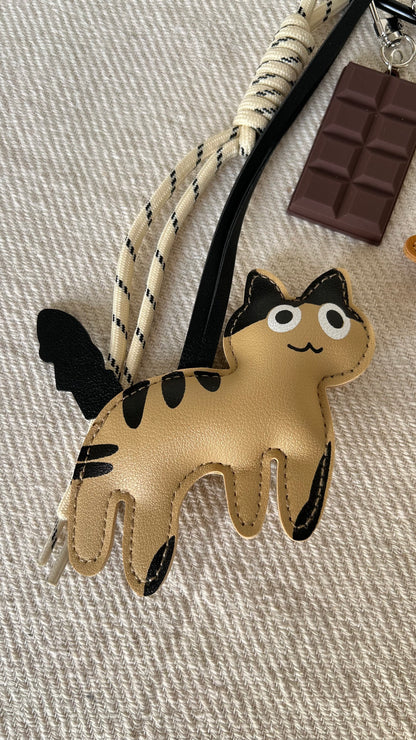 Latte Cat Charm