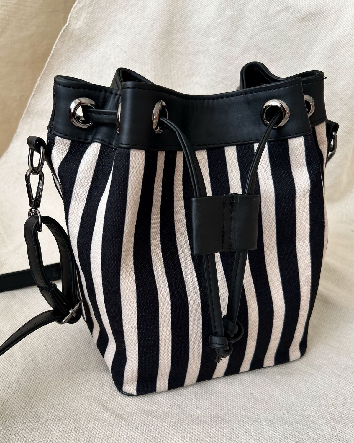 Stripes Bucket Bag