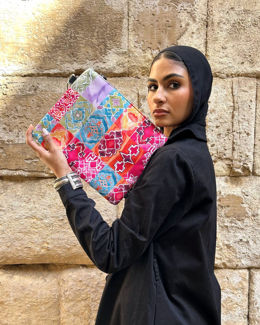 زاهية Clutch