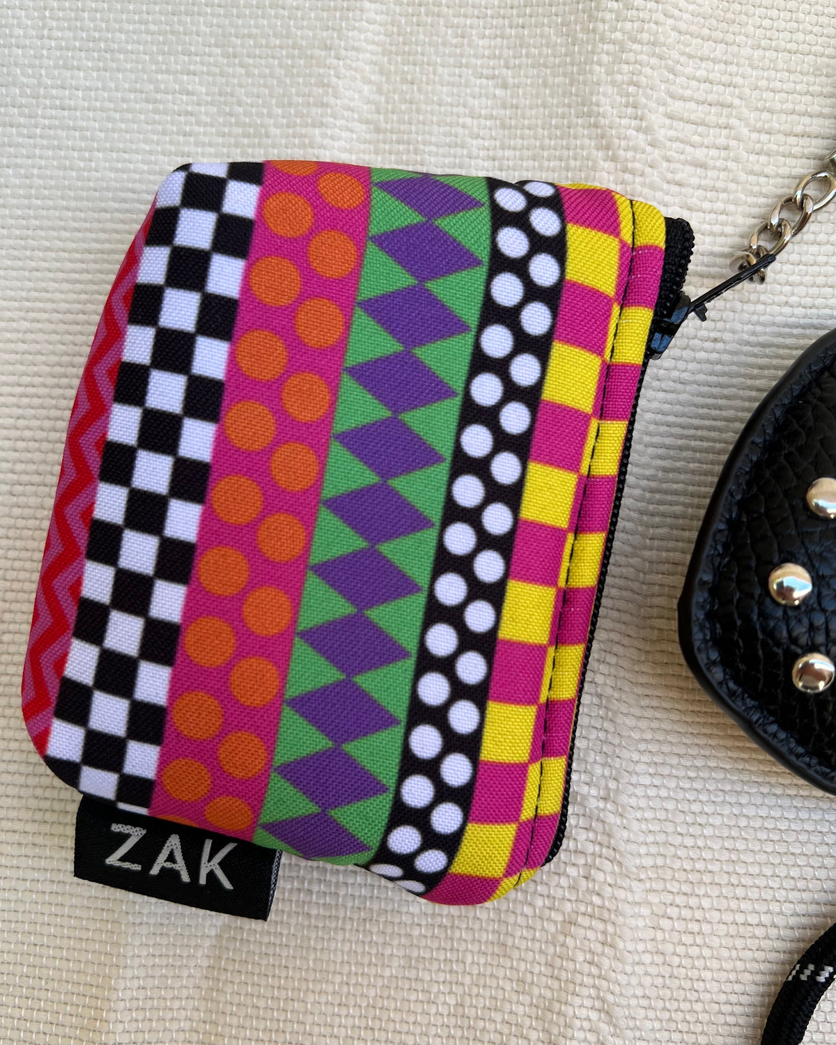 Black Heart Coins Pouch Charm