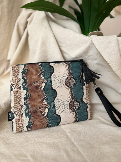 Snake Clutch