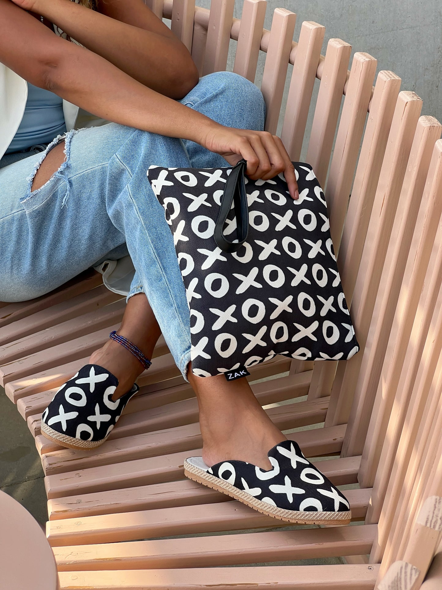 XO Mules